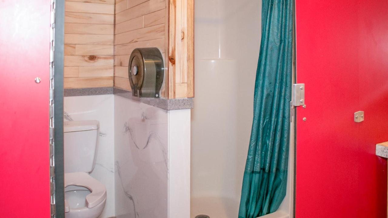 Funstays Glamping Setup Tent In Rv Park #4 Ok-T4 모아브 외부 사진